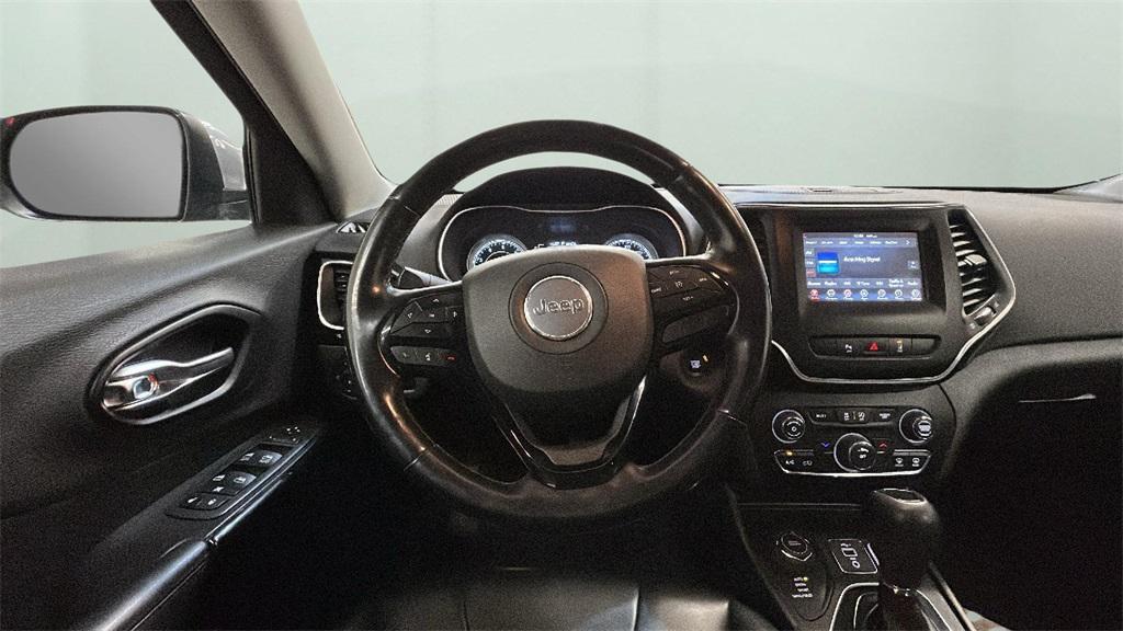 used 2021 Jeep Cherokee car, priced at $16,657