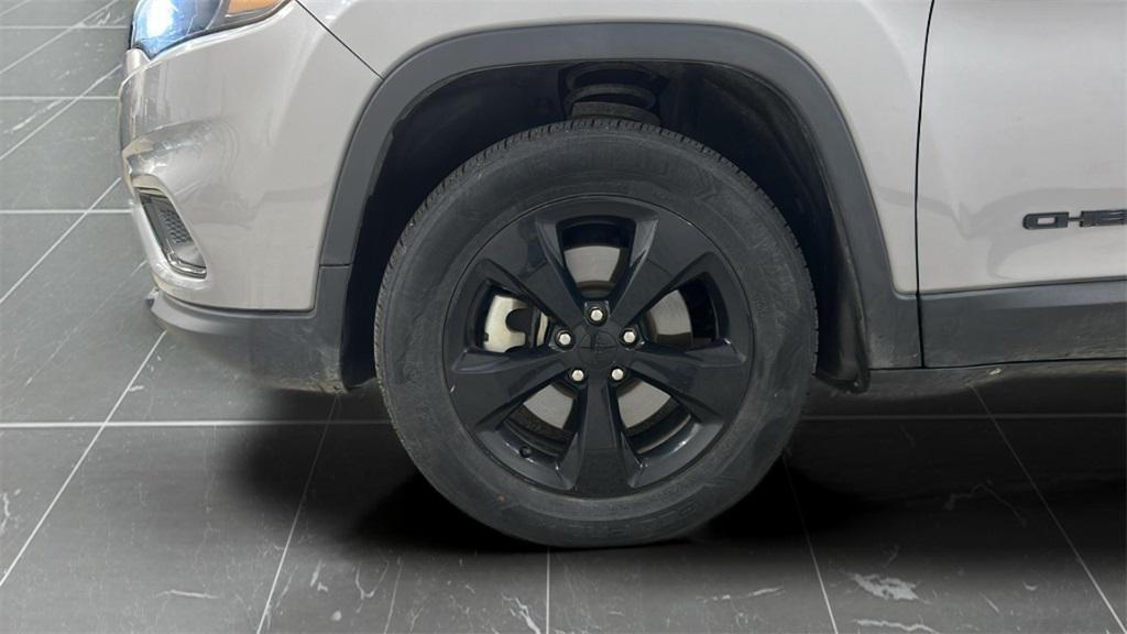used 2021 Jeep Cherokee car, priced at $16,657