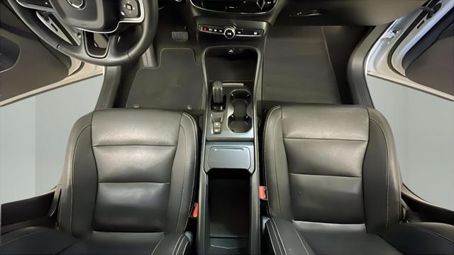 used 2019 Volvo XC40 car, priced at $21,494