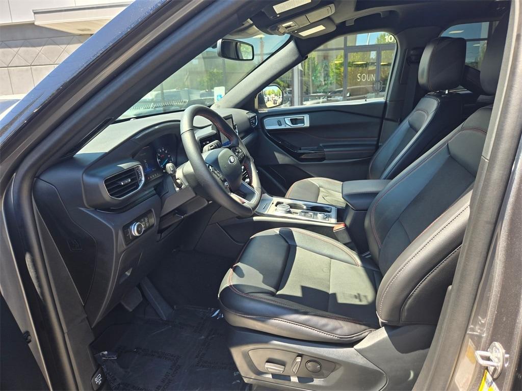 used 2023 Ford Explorer car, priced at $40,991