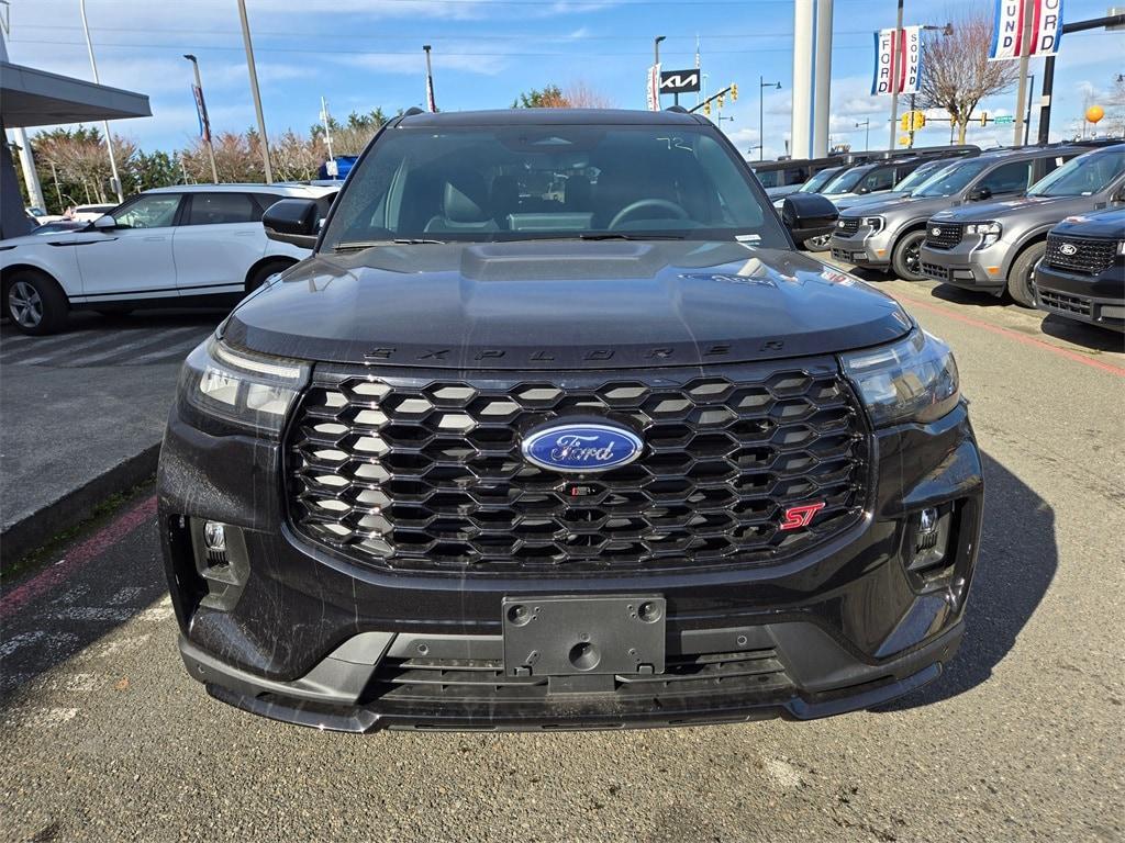 new 2025 Ford Explorer car, priced at $55,050