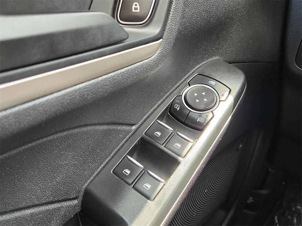 used 2022 Ford Escape car, priced at $23,416