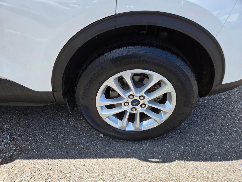 used 2022 Ford Escape car, priced at $23,416