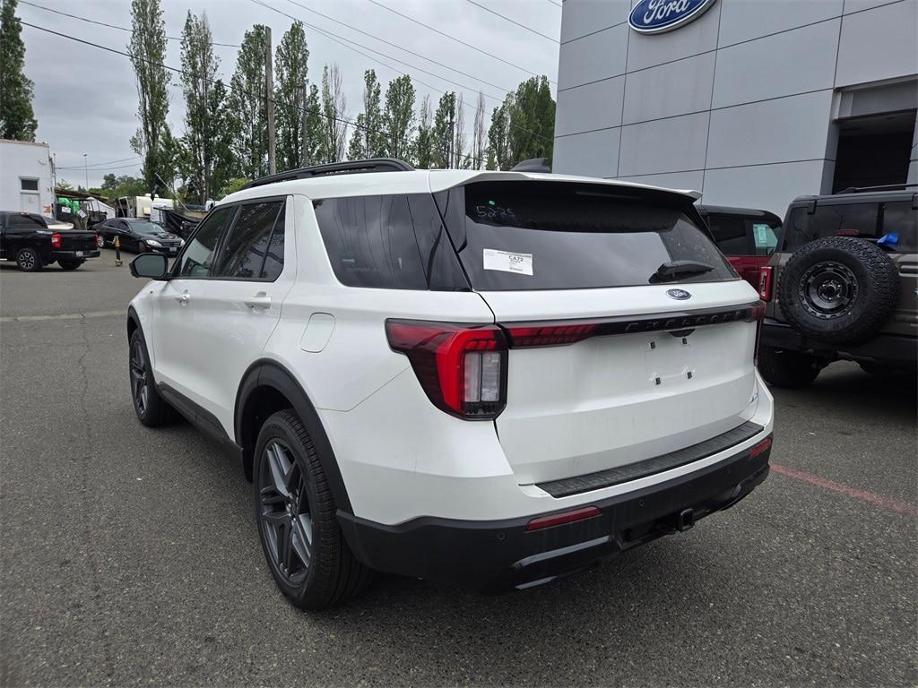 new 2025 Ford Explorer car, priced at $44,055