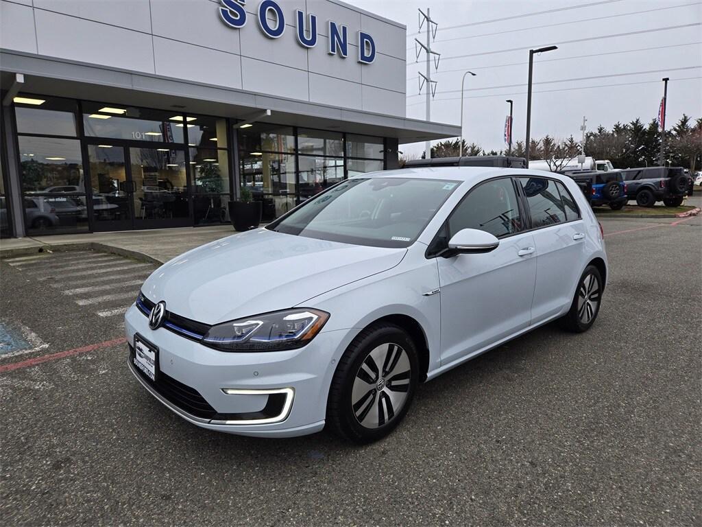 used 2018 Volkswagen e-Golf car