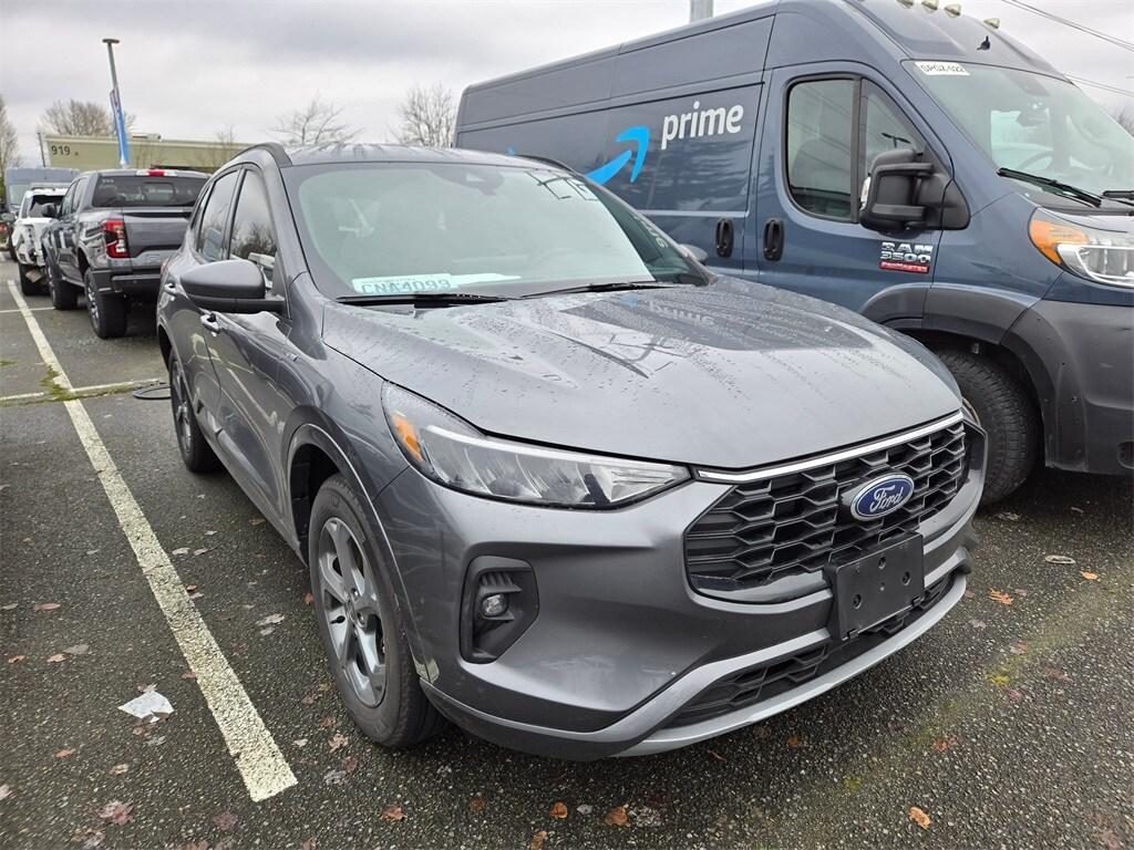 used 2024 Ford Escape car, priced at $30,991