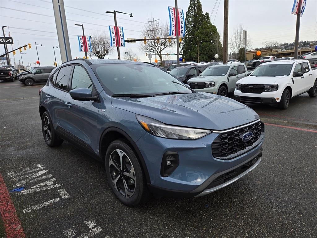 new 2025 Ford Escape car, priced at $30,460