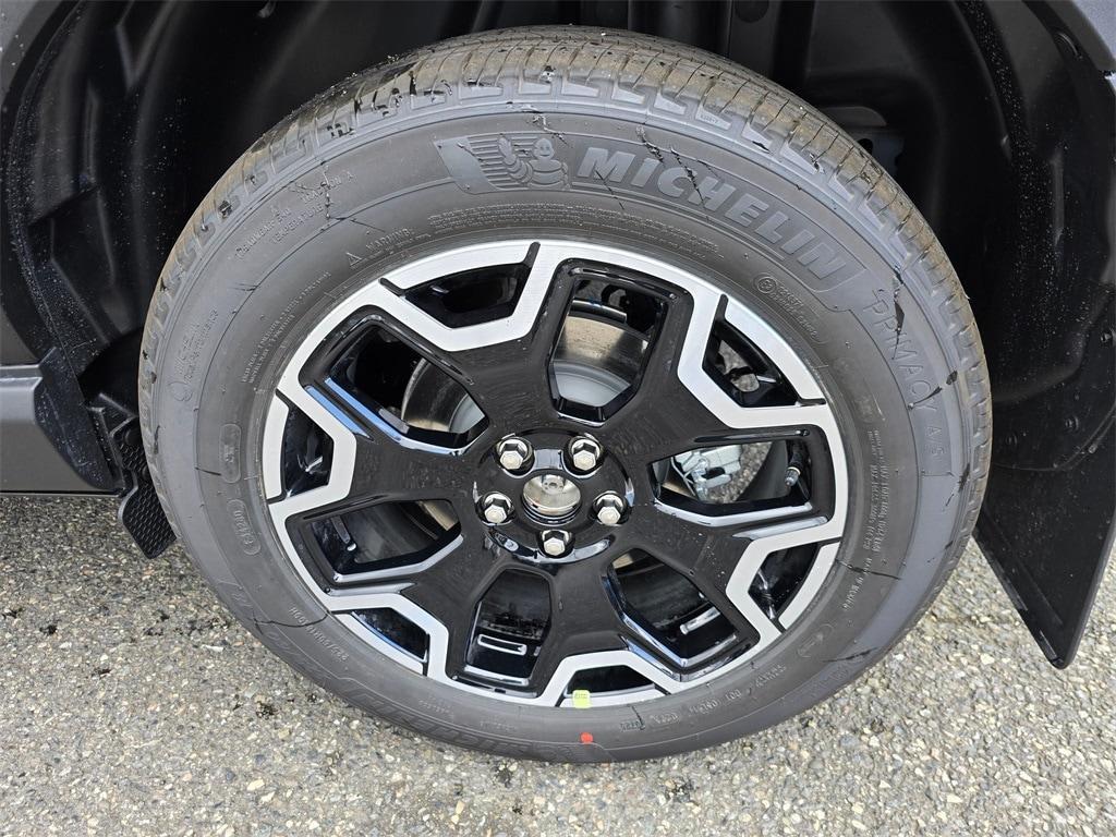 new 2025 Ford Bronco Sport car, priced at $31,005