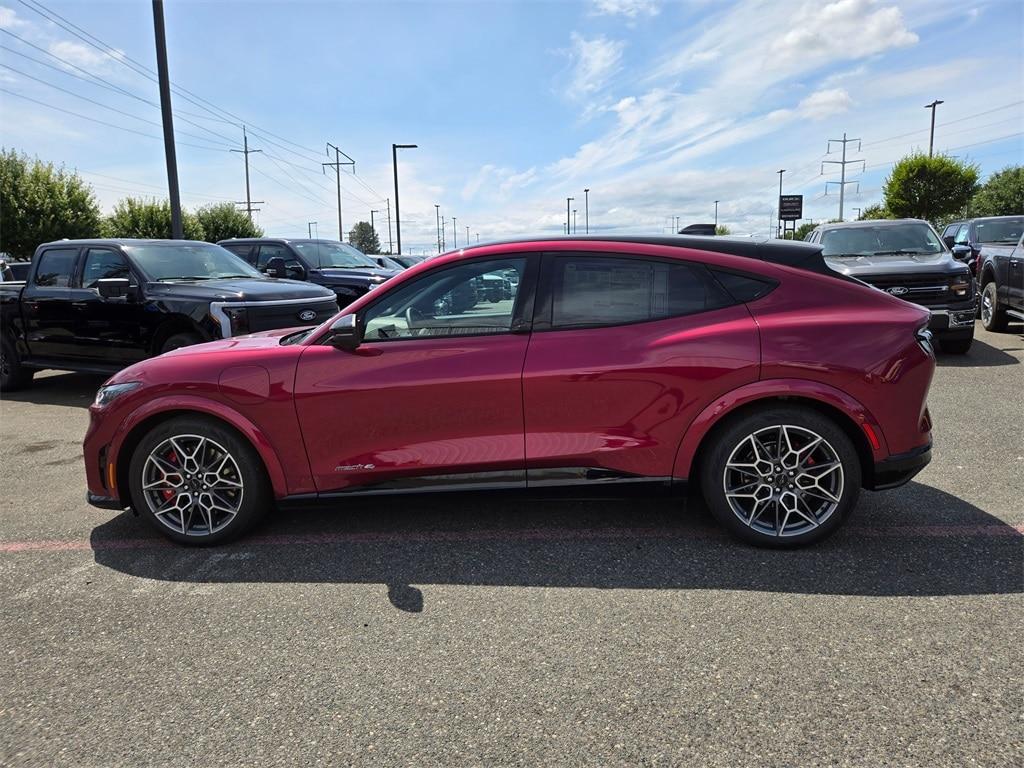 new 2025 Ford Mustang Mach-E car