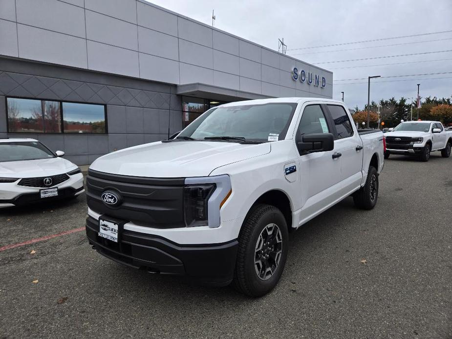 new 2024 Ford F-150 Lightning car