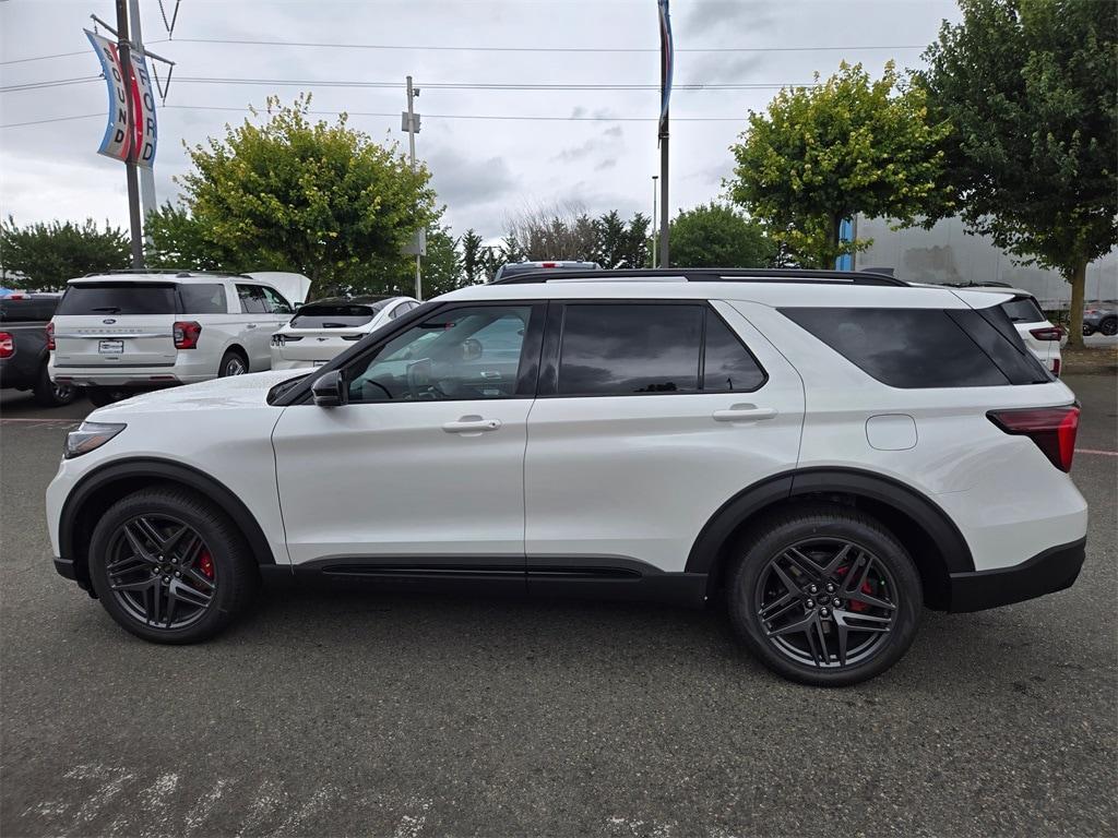 new 2025 Ford Explorer car