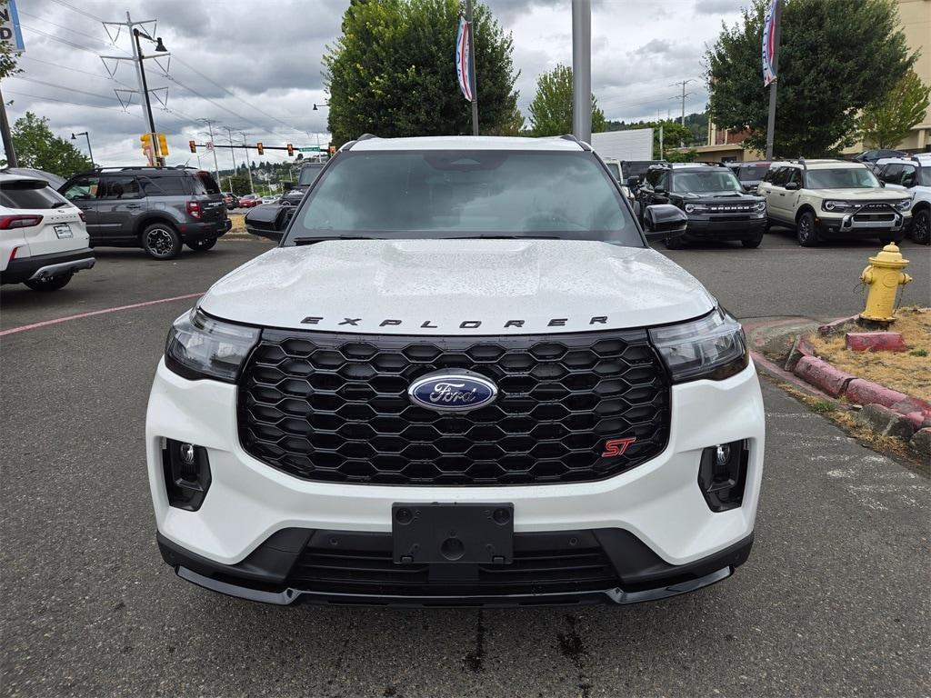 new 2025 Ford Explorer car