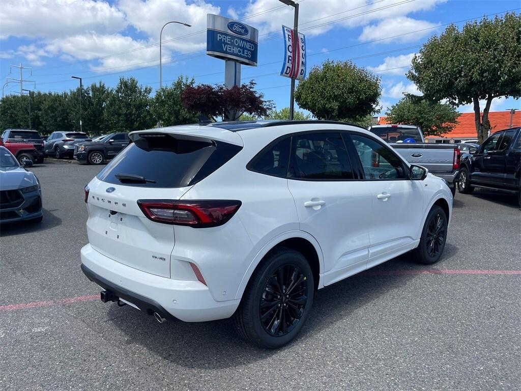 new 2024 Ford Escape car, priced at $40,000