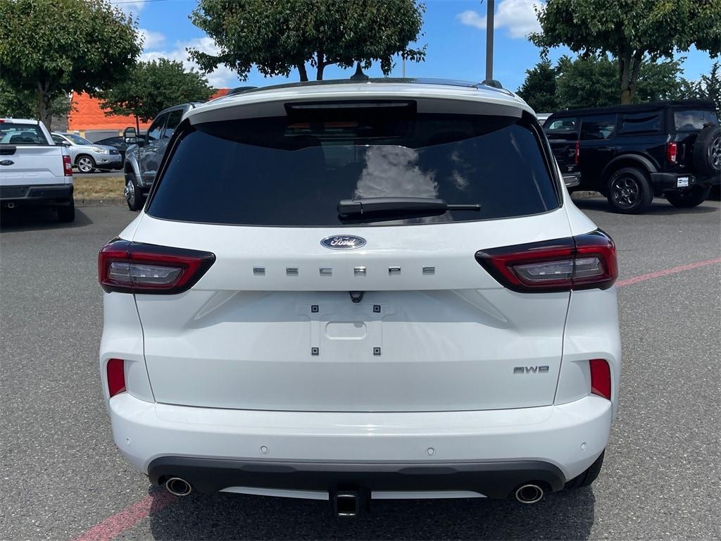 new 2024 Ford Escape car, priced at $40,000