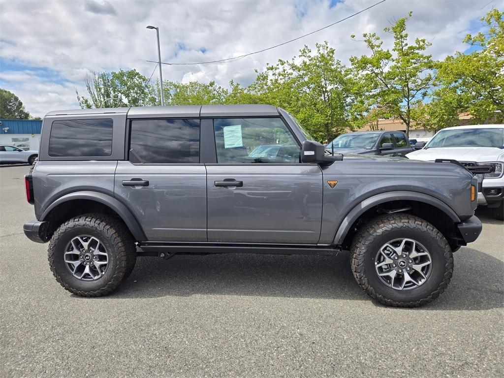 new 2025 Ford Bronco car, priced at $60,520