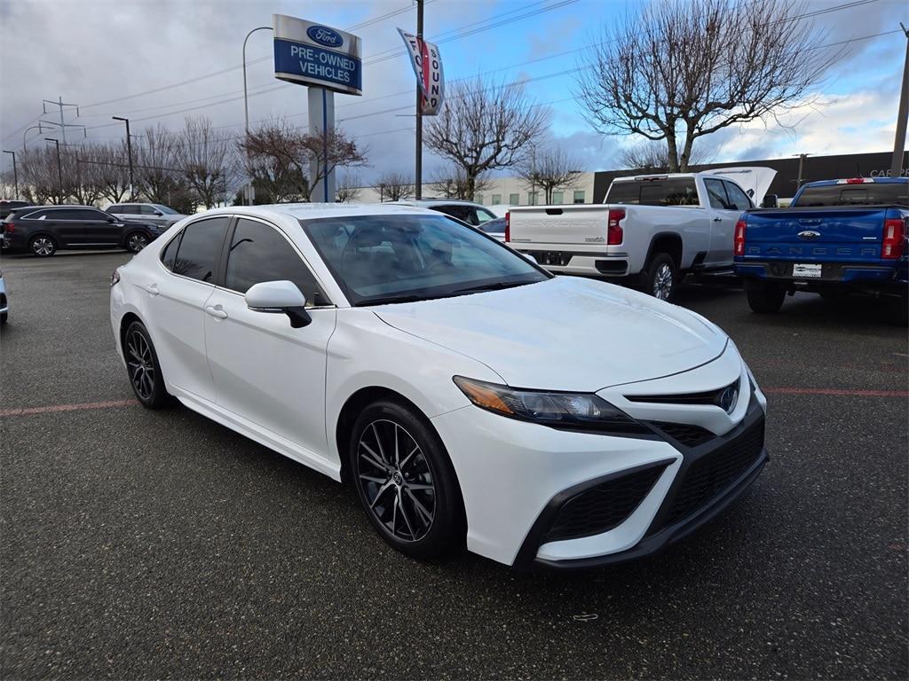 used 2022 Toyota Camry Hybrid car, priced at $26,991