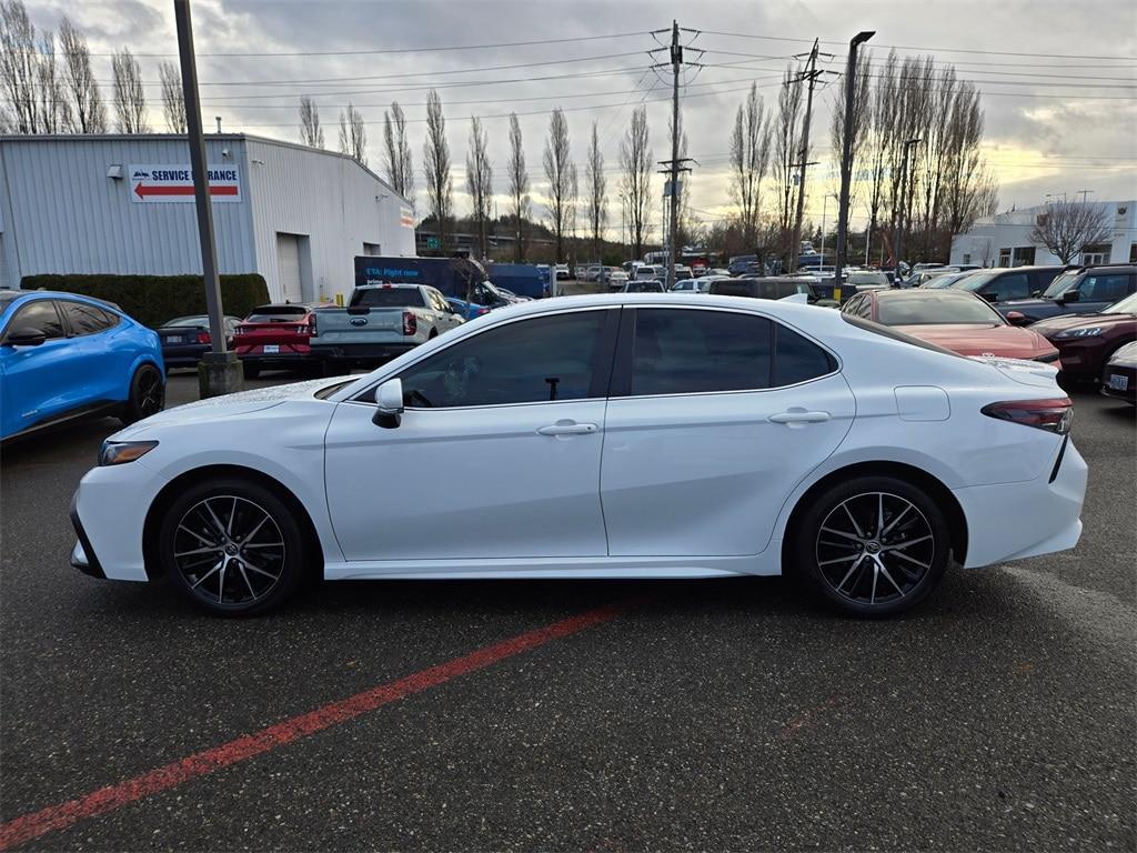 used 2022 Toyota Camry Hybrid car, priced at $26,991