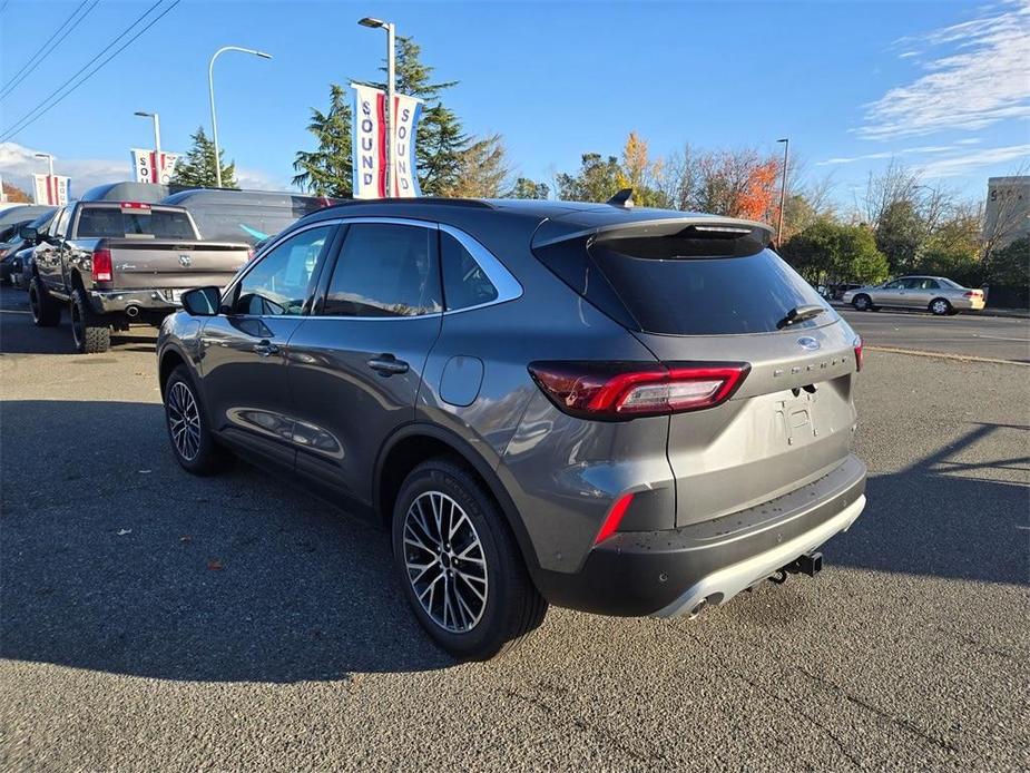 new 2024 Ford Escape car, priced at $40,000