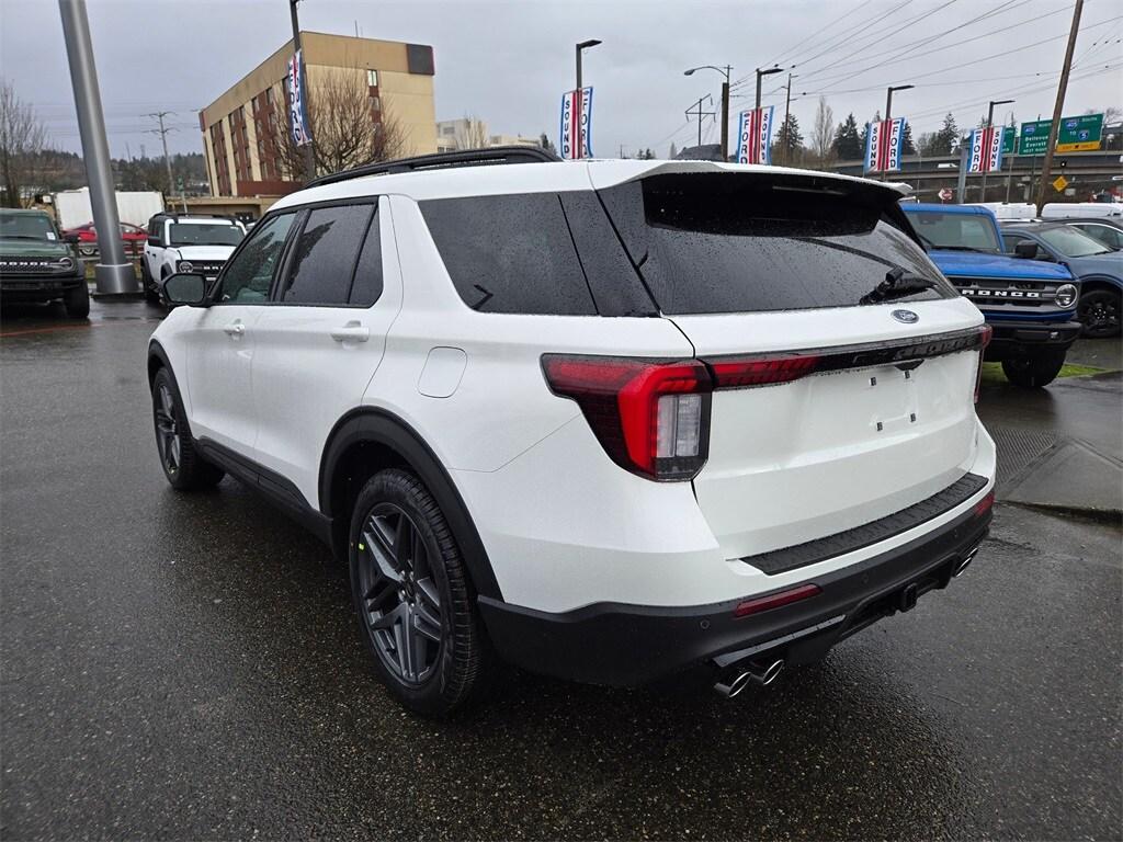 new 2025 Ford Explorer car, priced at $52,845
