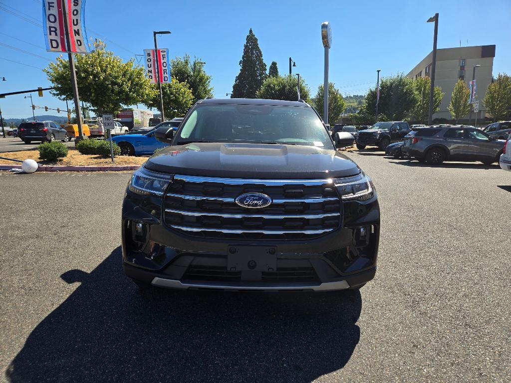 new 2025 Ford Explorer car