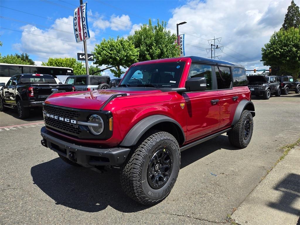 new 2025 Ford Bronco car, priced at $61,900