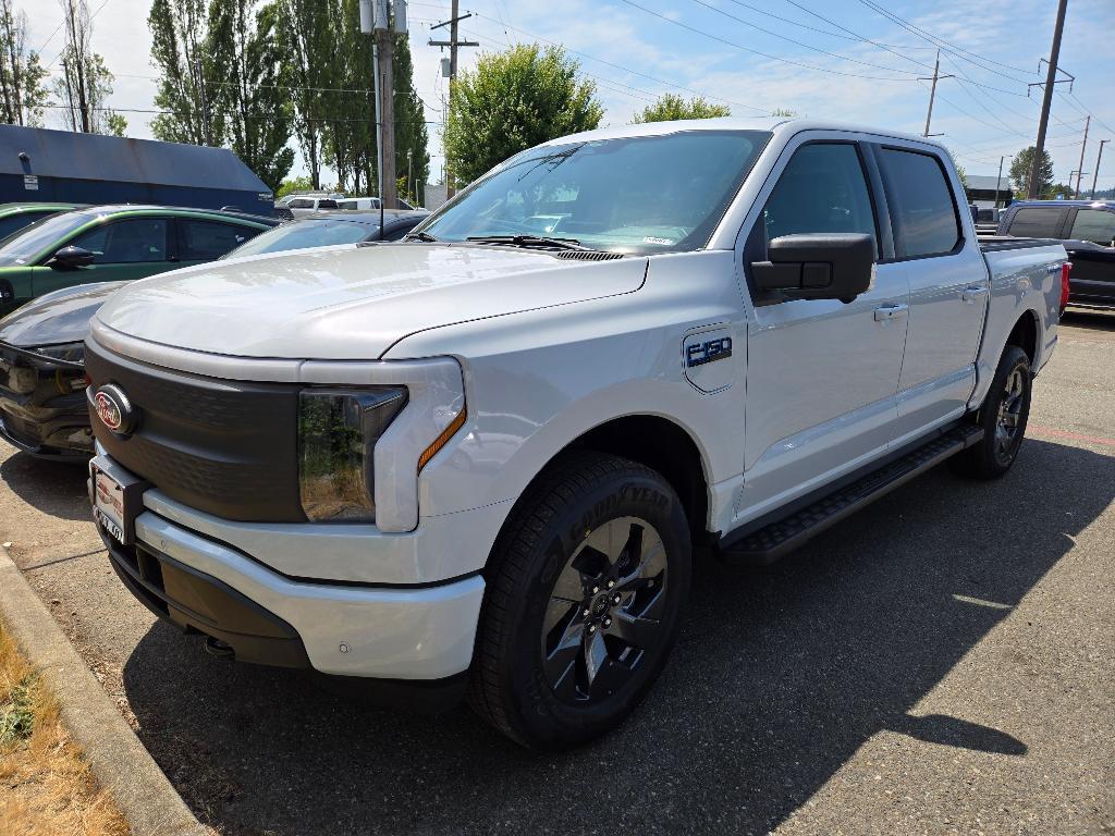 new 2025 Ford F-150 Lightning car