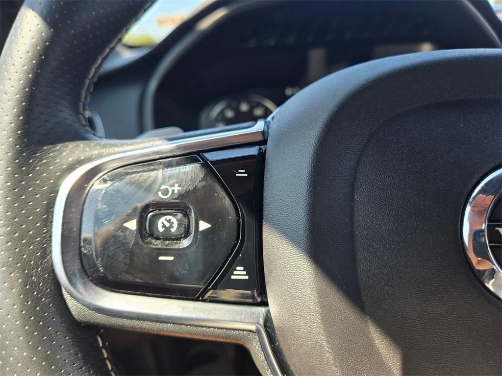 used 2016 Volvo XC90 Hybrid car, priced at $24,991