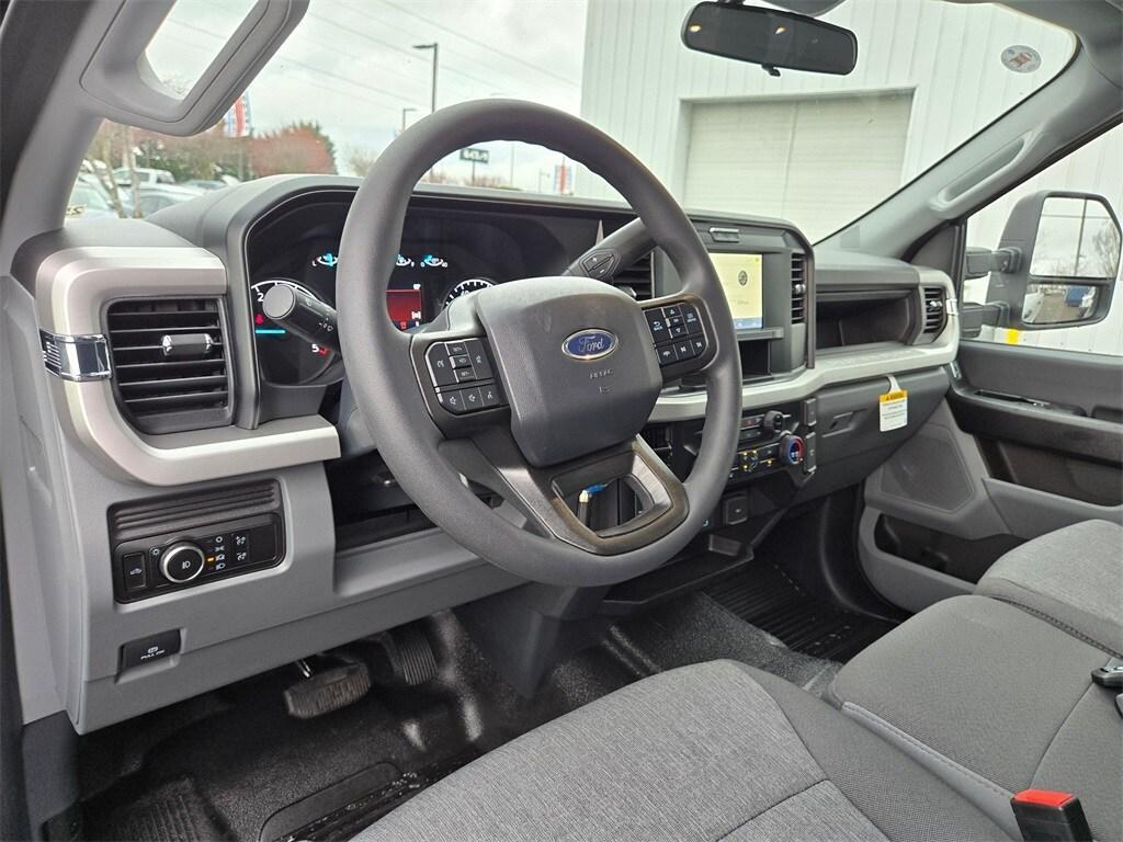 new 2025 Ford F-350 car, priced at $60,000