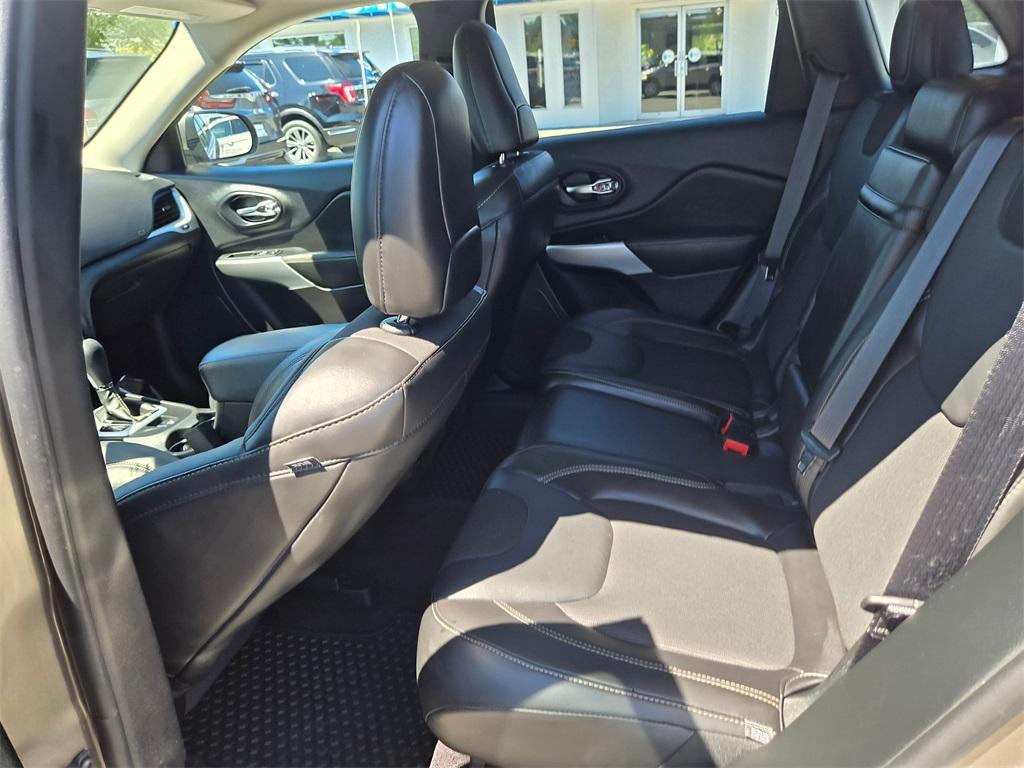 used 2018 Jeep Cherokee car, priced at $17,999