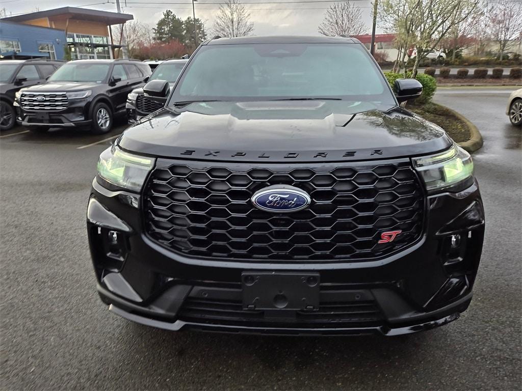 new 2025 Ford Explorer car, priced at $54,850