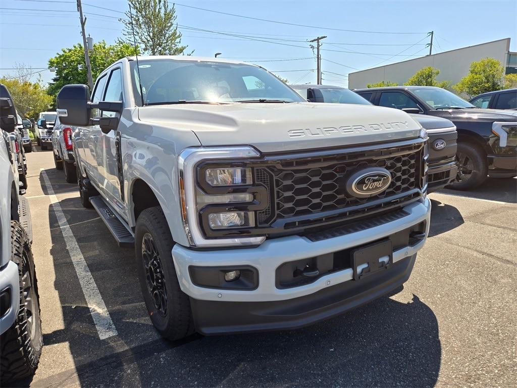new 2025 Ford F-350 car, priced at $85,870