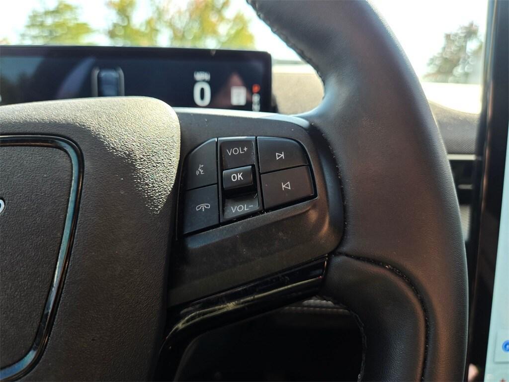new 2022 Ford Mustang Mach-E car
