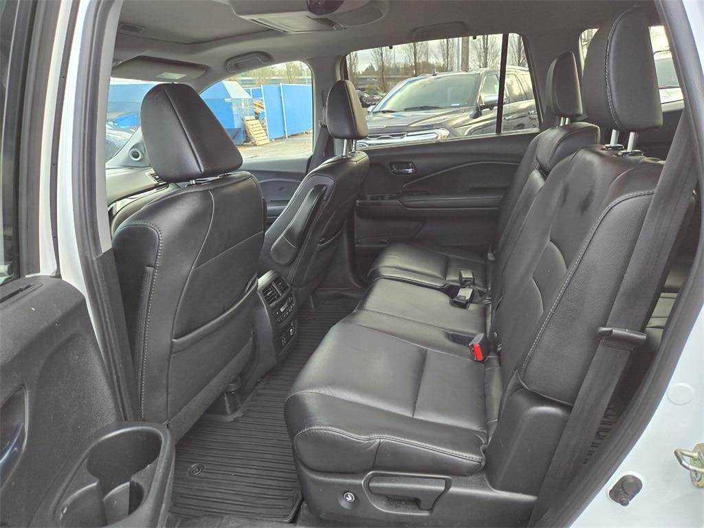 used 2020 Honda Pilot car, priced at $29,999