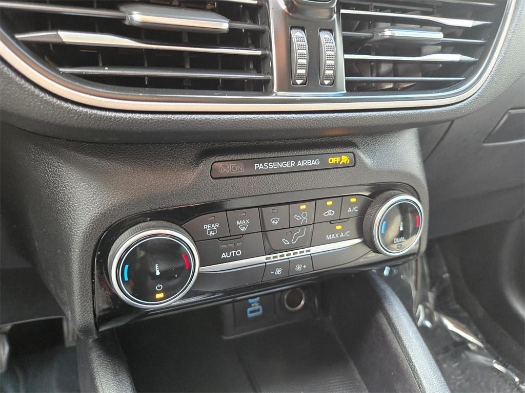 used 2022 Ford Escape car, priced at $18,999