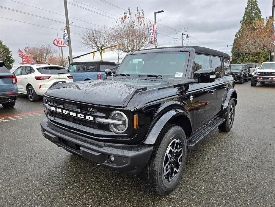 new 2024 Ford Bronco car, priced at $42,925