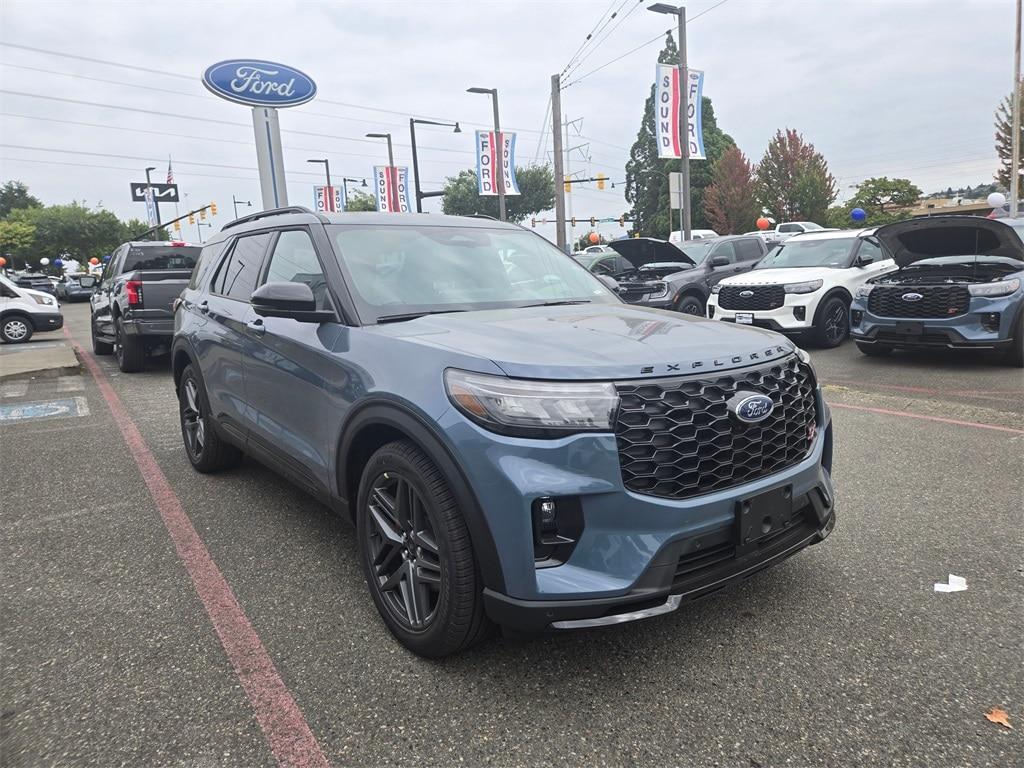 new 2025 Ford Explorer car, priced at $54,955