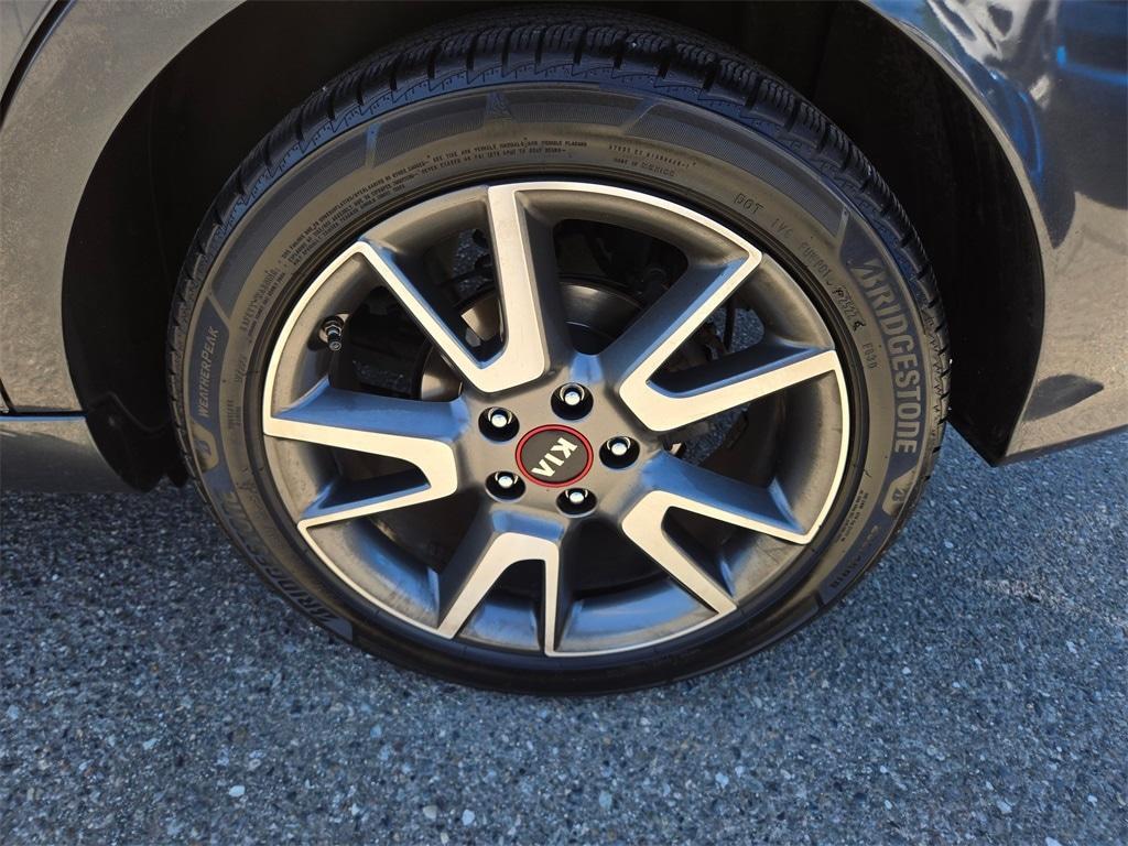 used 2021 Kia Soul car, priced at $15,999