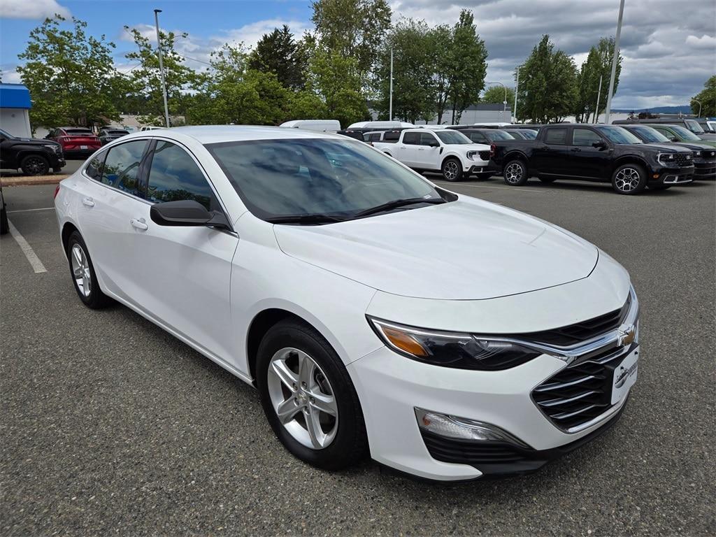used 2020 Chevrolet Malibu car, priced at $18,991