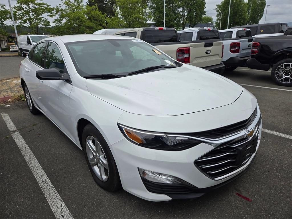 used 2020 Chevrolet Malibu car, priced at $18,999