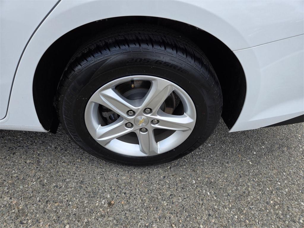 used 2020 Chevrolet Malibu car, priced at $18,991