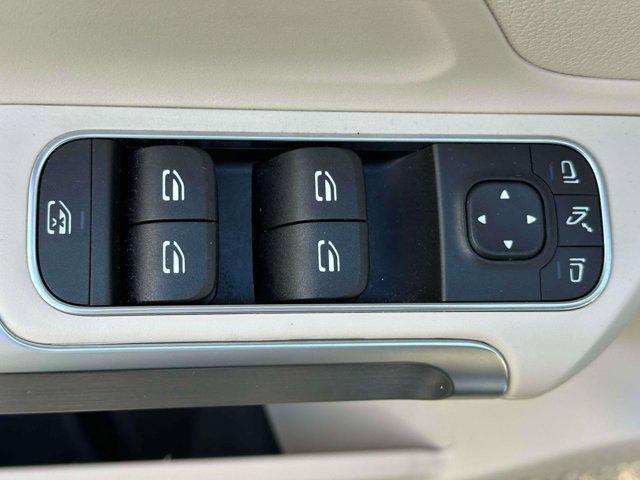 used 2022 Mercedes-Benz GLB 250 car, priced at $32,488