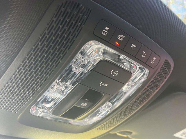 used 2022 Mercedes-Benz GLB 250 car, priced at $28,755