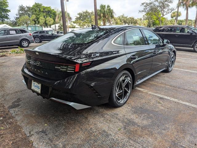 new 2024 Hyundai Sonata car, priced at $30,320