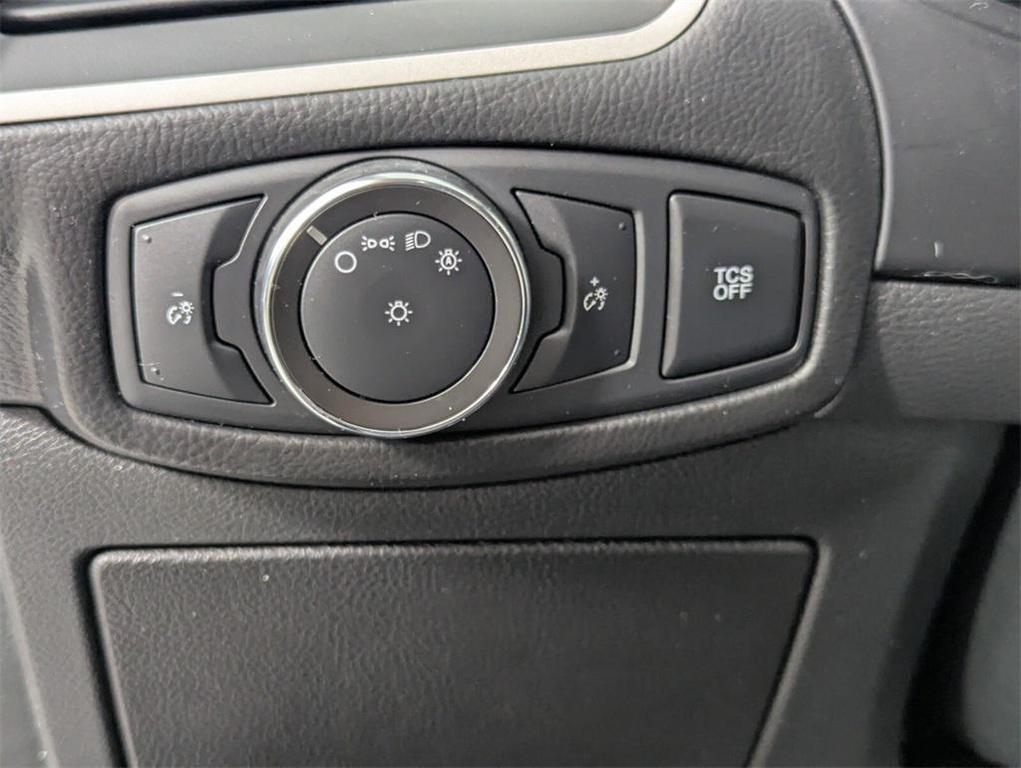 used 2022 Ford Edge car, priced at $19,878