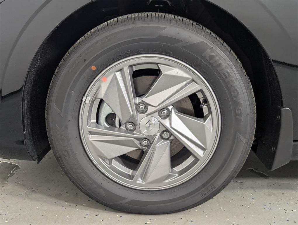 new 2025 Hyundai Elantra car, priced at $23,358