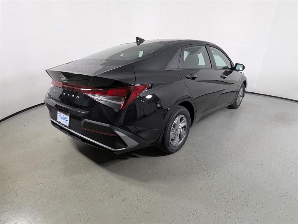 new 2025 Hyundai Elantra car, priced at $23,358