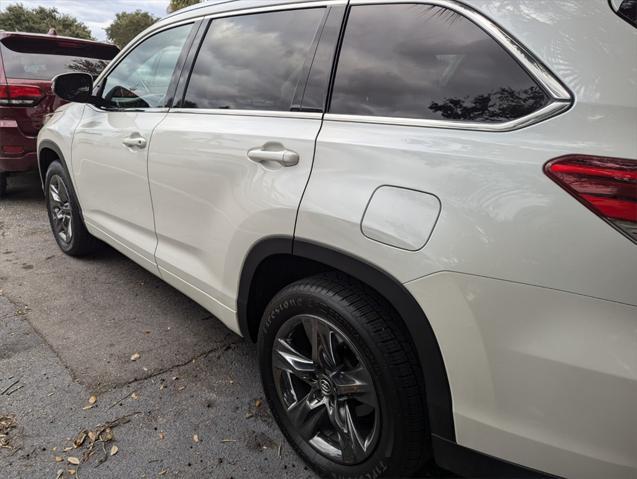 used 2017 Toyota Highlander car, priced at $25,598