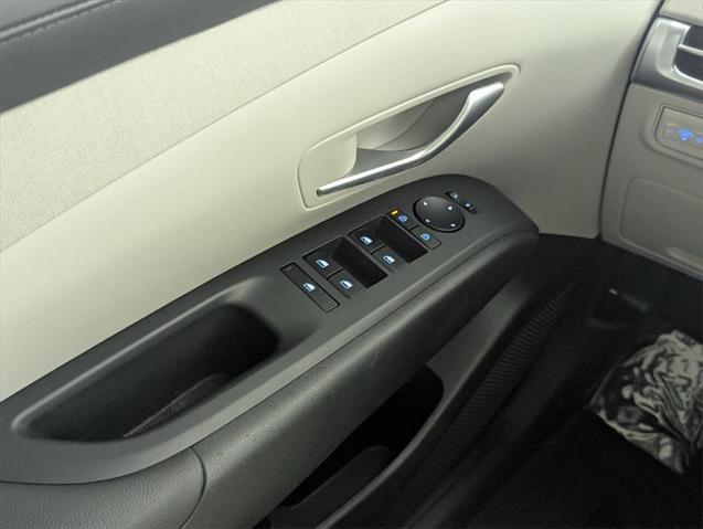 new 2025 Hyundai Tucson car, priced at $34,400