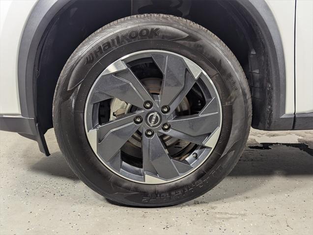 used 2024 Nissan Rogue car, priced at $22,301