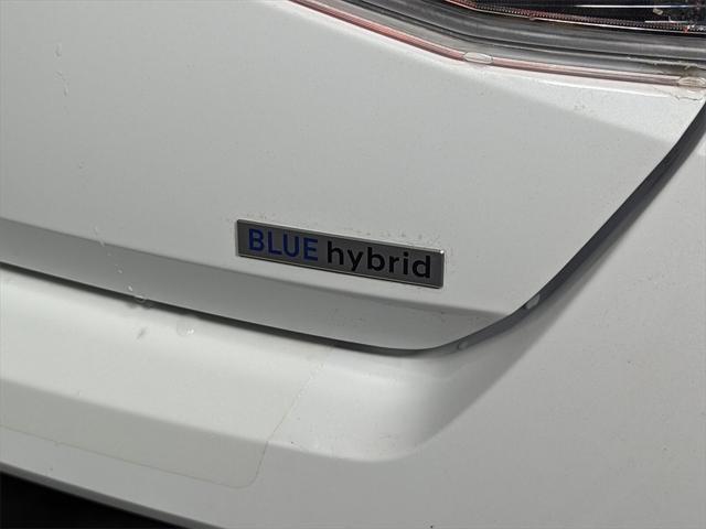new 2024 Hyundai Elantra HEV car, priced at $272,850